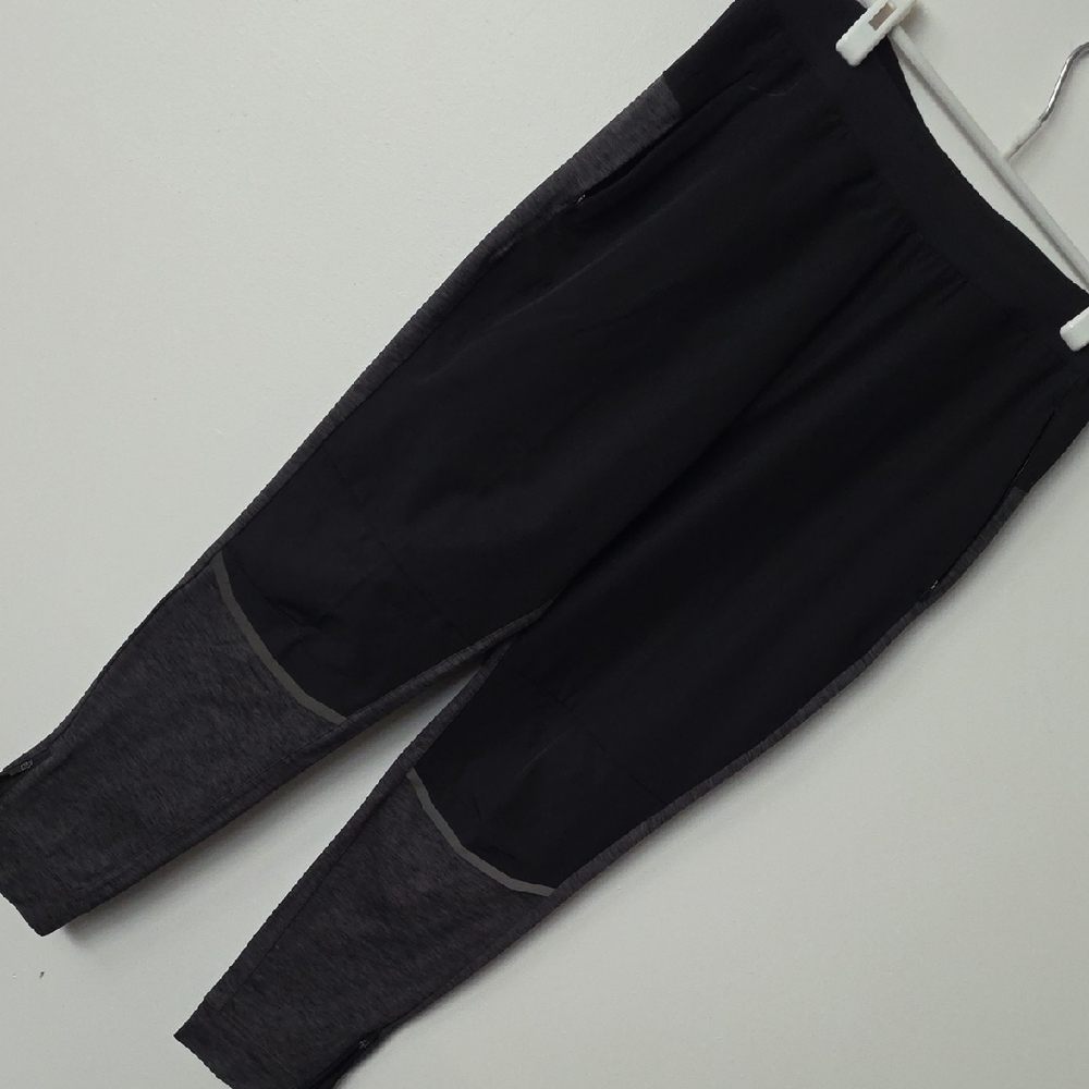 Men's Black WA Jogger Pants - Size M
